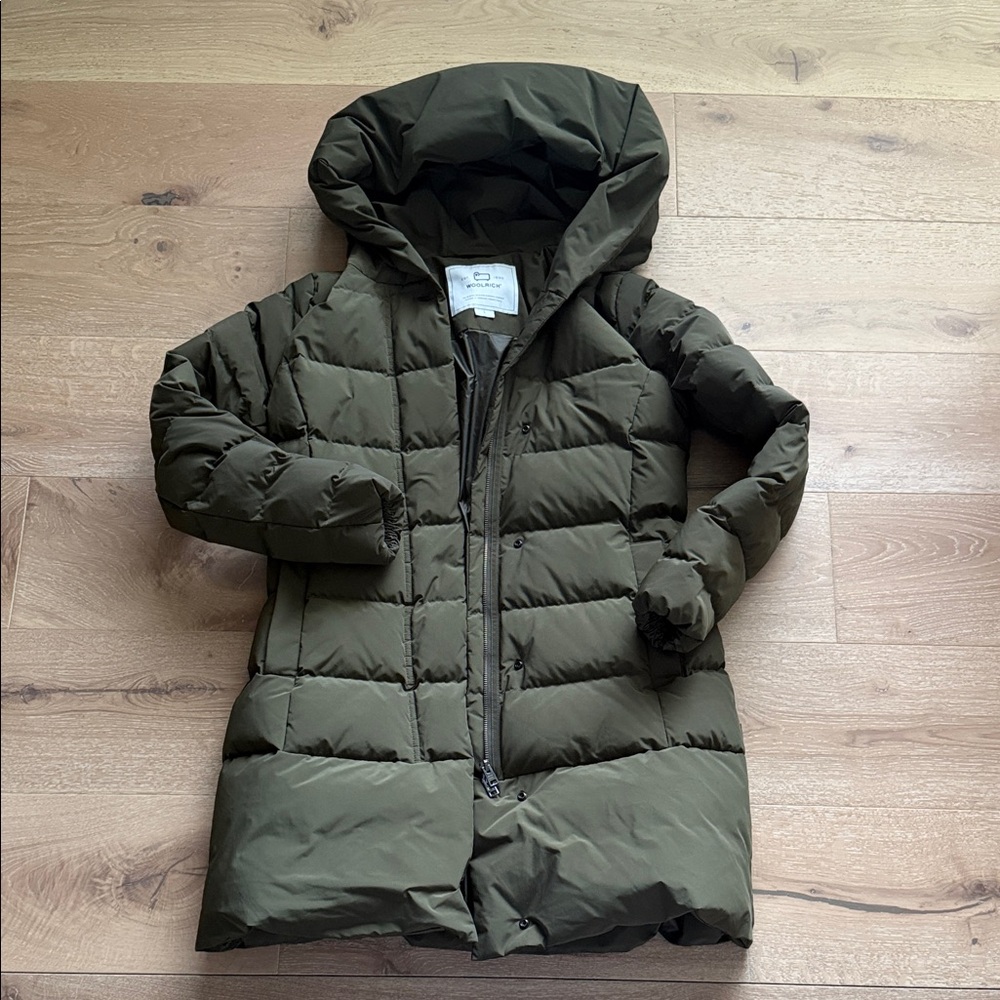 Woolrich Olive Green Puffer Coat with Hood